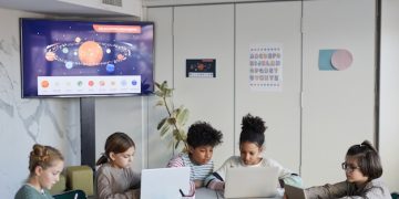 The Future of Education: AI Transforming US Classrooms in 2025 - Cover Image