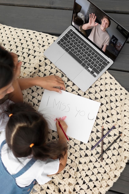 Traditional vs. Online Learning: Choosing the Right Path for Your Child in 2025