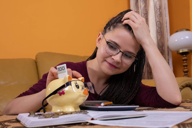 Emergency Fund Essentials: How Much to Save in 2025