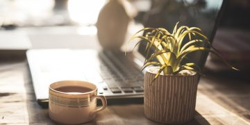 Financial Minimalism: Declutter to Save Money and Simplify Life - Cover Image
