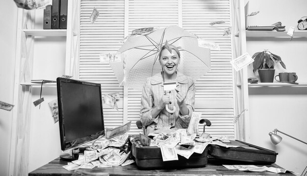 A split image showing one side with a cluttered desk and stressed person, and the other side with a clean desk and a calm, focused person. The image represents the contrast between unmanaged stress and the benefits of using EAP resources for organization and well-being.